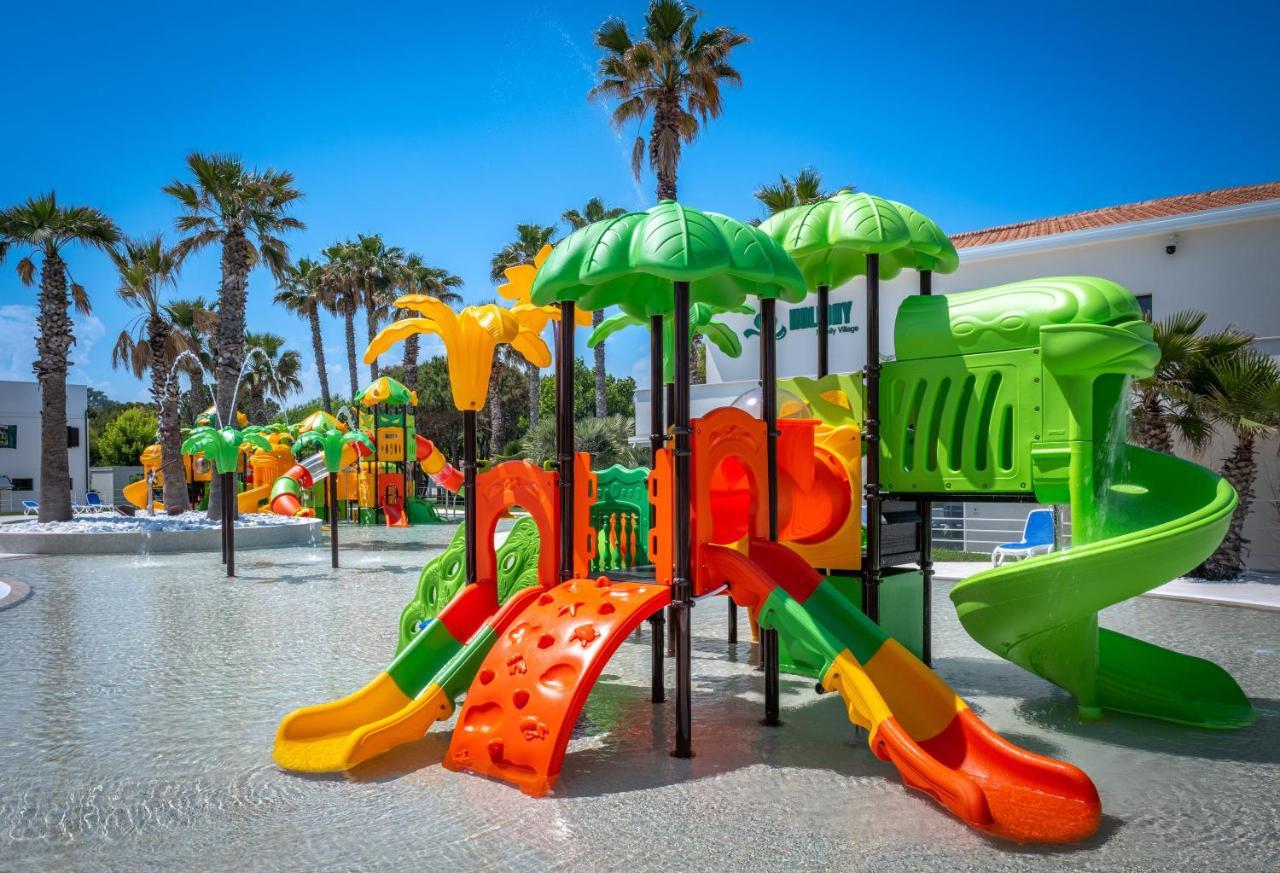 Holiday Family Village Porto SantʼElpidio Exterior foto
