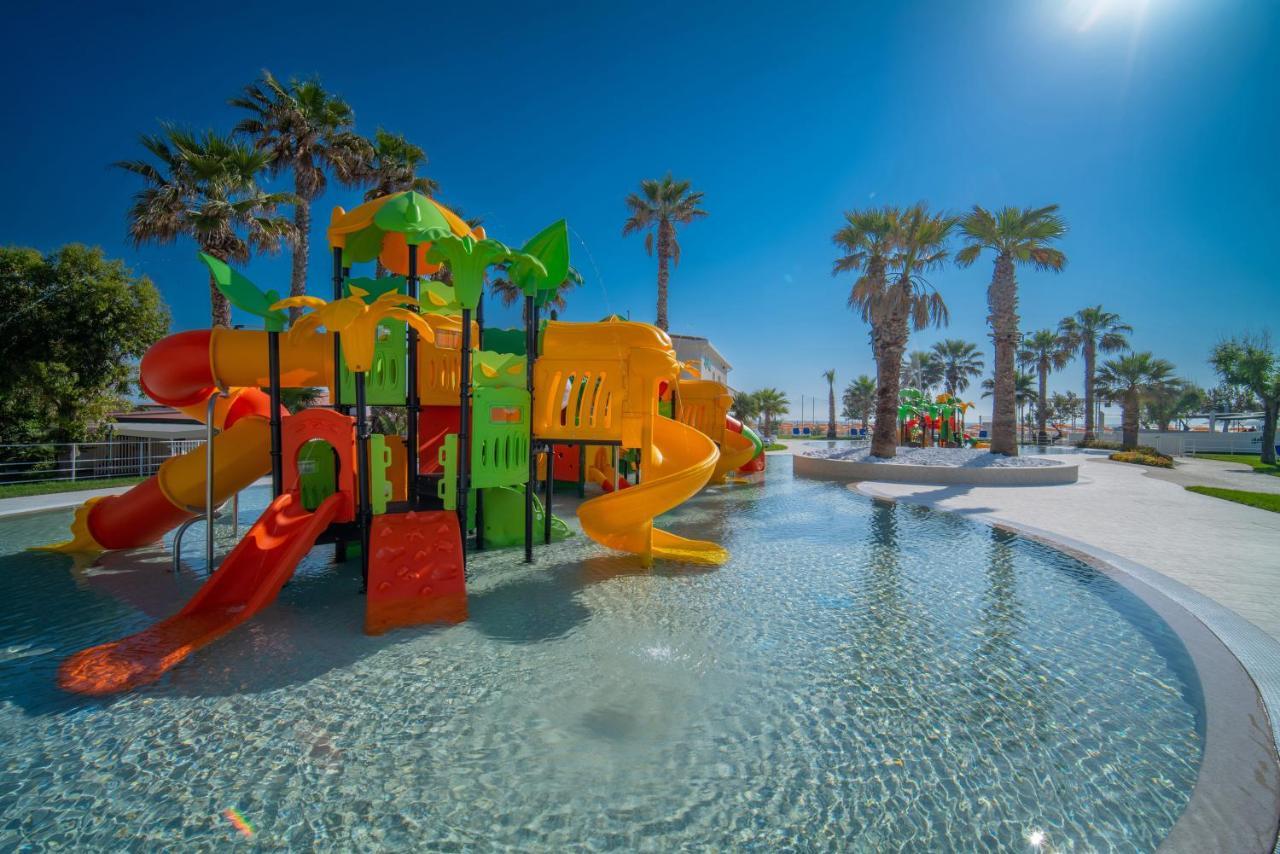 Holiday Family Village Porto SantʼElpidio Exterior foto