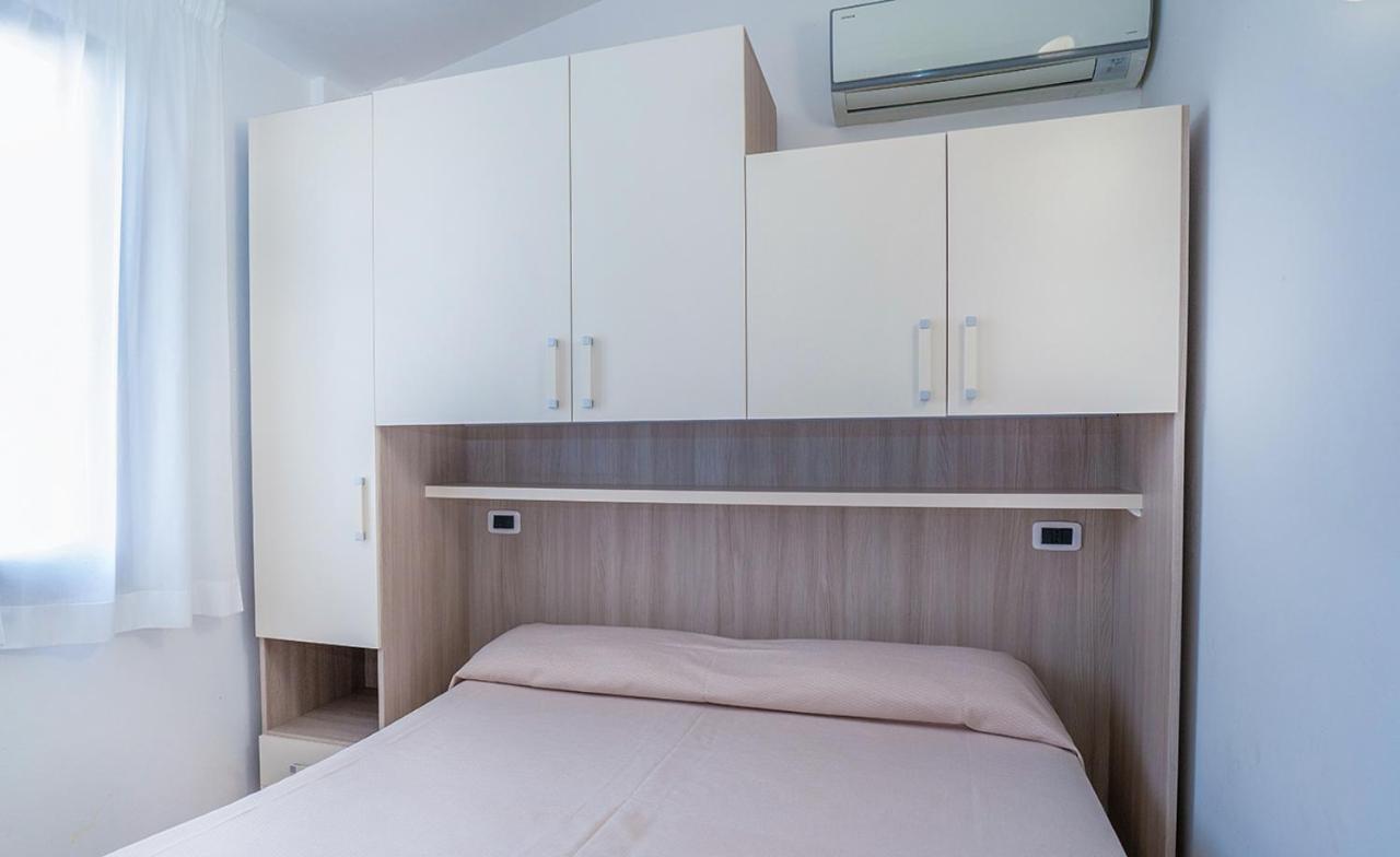 Holiday Family Village Porto SantʼElpidio Quarto foto