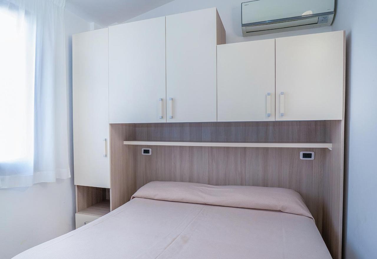 Holiday Family Village Porto SantʼElpidio Quarto foto