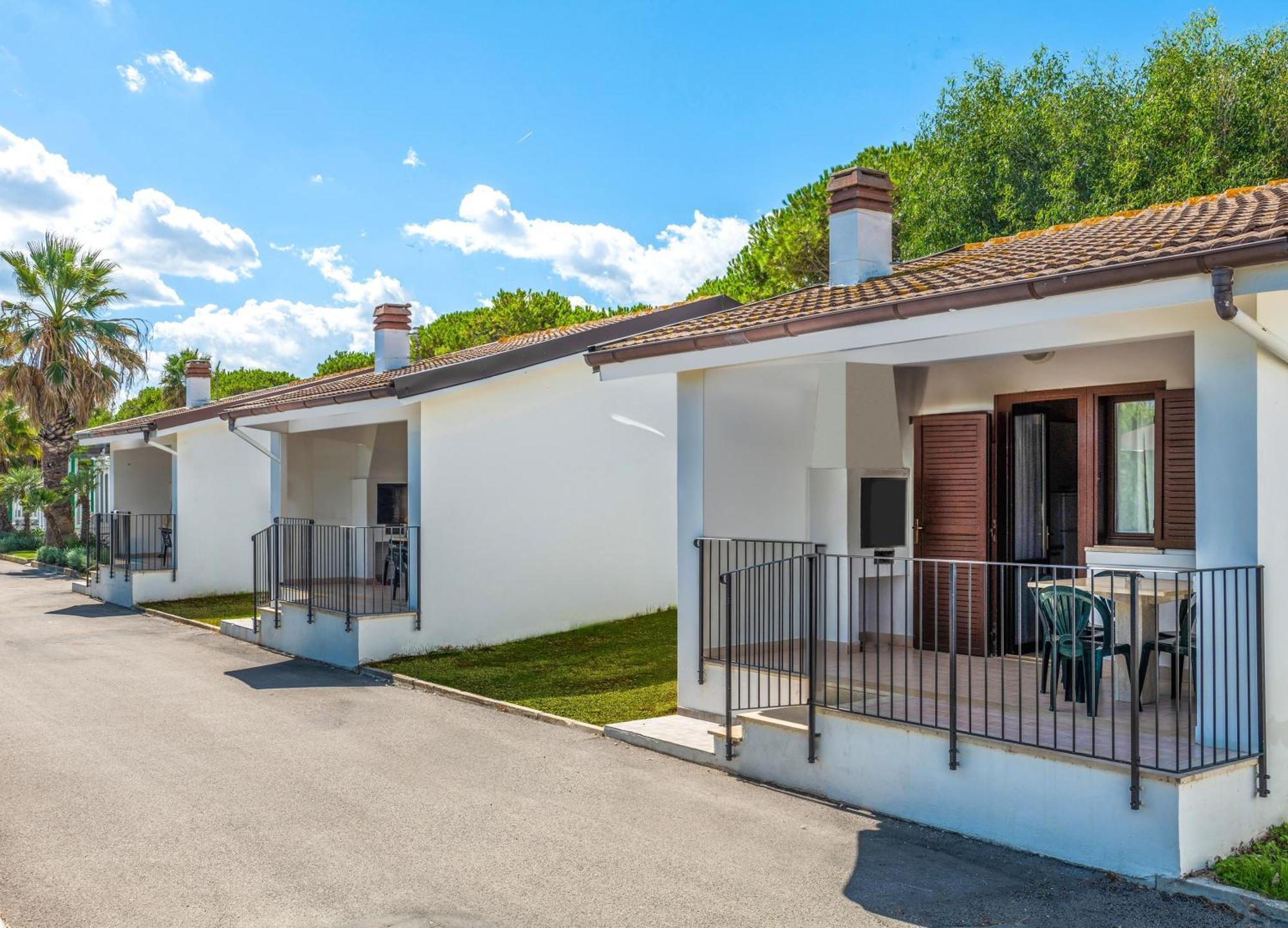 Holiday Family Village Porto SantʼElpidio Exterior foto
